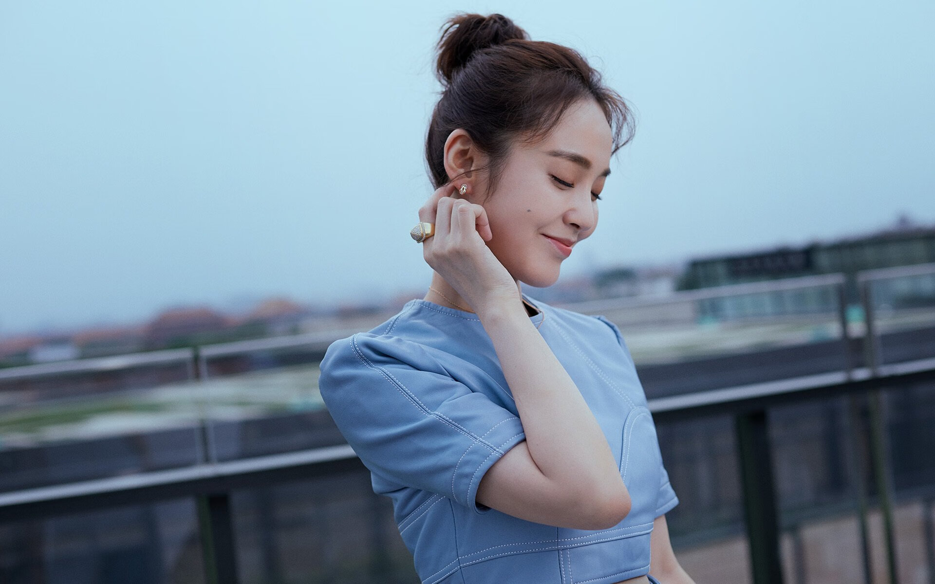 简:利用高效的边路突破,为全黑队注入不竭活力